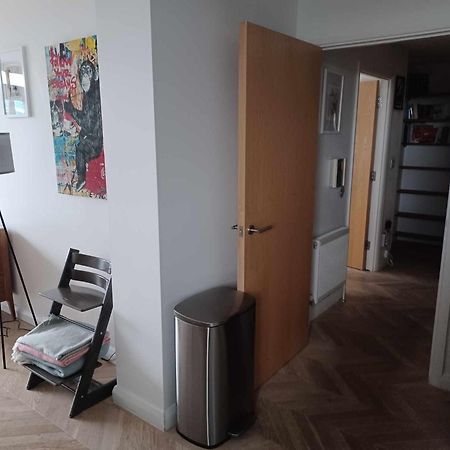 Cosy 1 Bedroom Apartment With Balcony Near Chiswick London Exterior photo