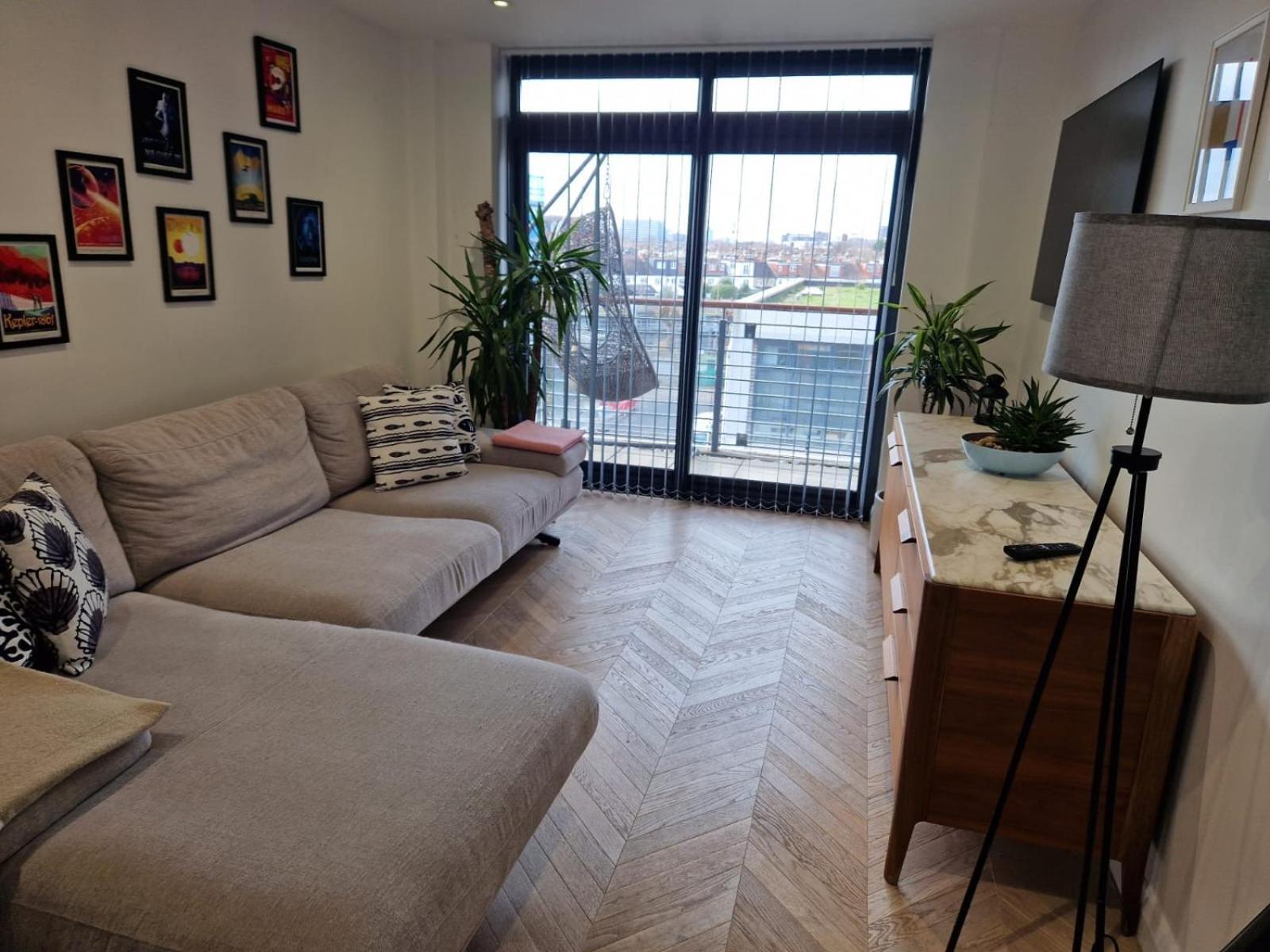 Cosy 1 Bedroom Apartment With Balcony Near Chiswick London Exterior photo